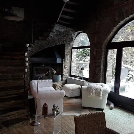 105 M2 Grosse In Monschau, Direkt Am Oberlauf Der Rur Liegend Auf Drei Ebenen *