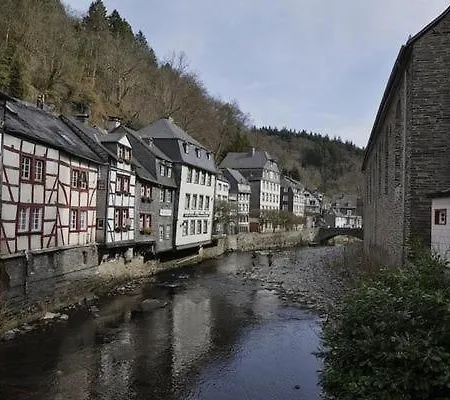 105 M2 Grosse In Monschau, Direkt Am Oberlauf Der Rur Liegend Auf Drei Ebenen * Monschau
