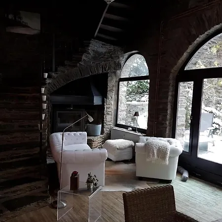 105 M2 Grosse In Monschau, Direkt Am Oberlauf Der Rur Liegend Auf Drei Ebenen
